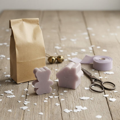 5 SAVONS À L'ORCHIDÉE NOIRE – GRANDES FORMES DE PIN ET D'OURS EN PELUCHE