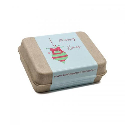 COFFRET CADEAU DE NOËL : SHAMPOOING SOLIDE AU THÉ NOIR ET À LA BERGAMOTE + SAVON ARTISANAL ORANGE ET CANNELLE